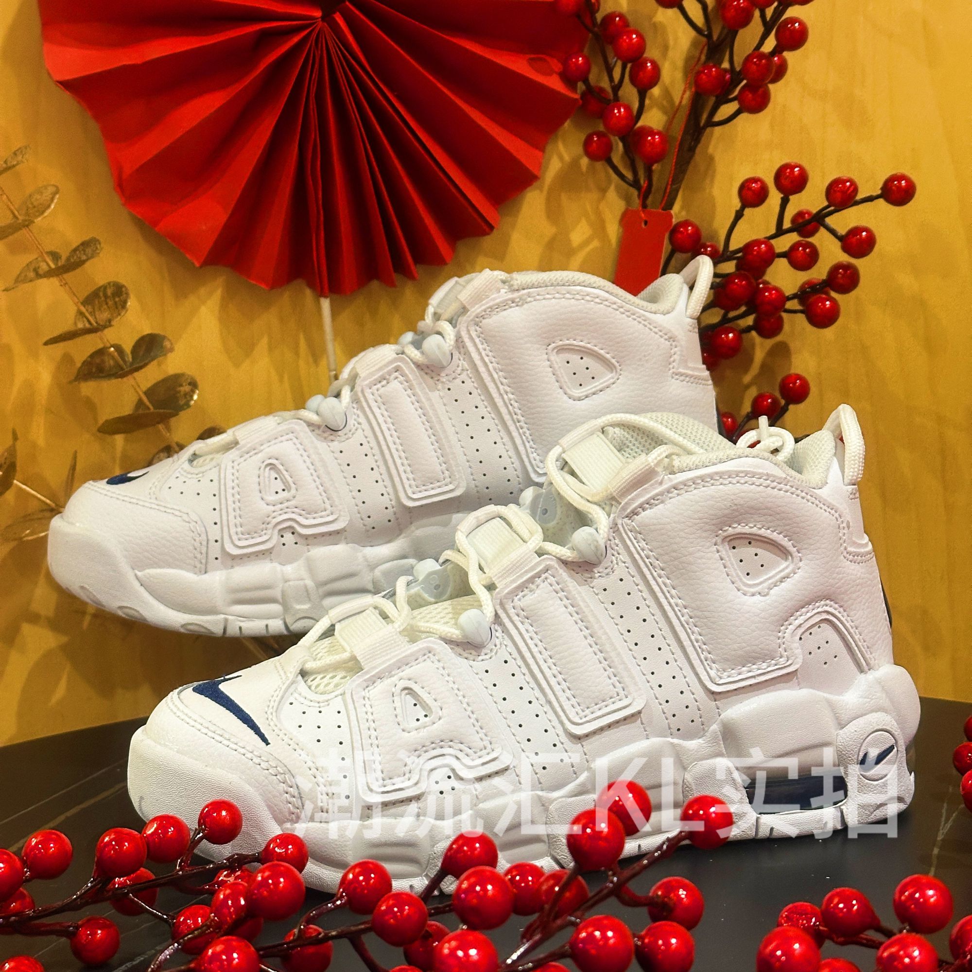 NIKE/耐克耐克女款休闲白大AIR复古高帮气垫运动鞋DH9719100