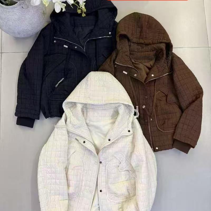 96821  时尚百搭显瘦加棉外套女上衣秋冬新款（衣长59）