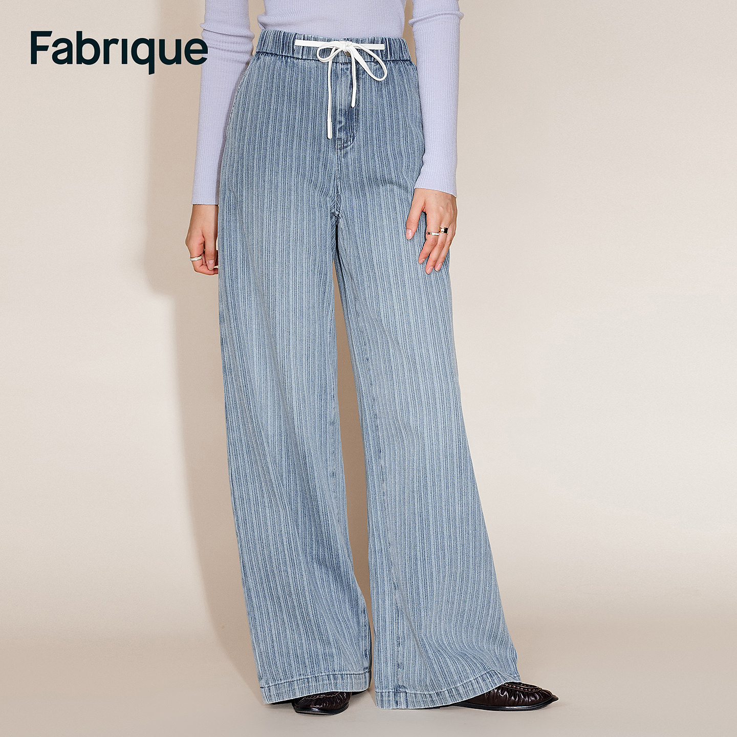 Fabrique Olive 早春新品水洗浅蓝竖条纹抽绳松紧腰阔腿牛仔裤
