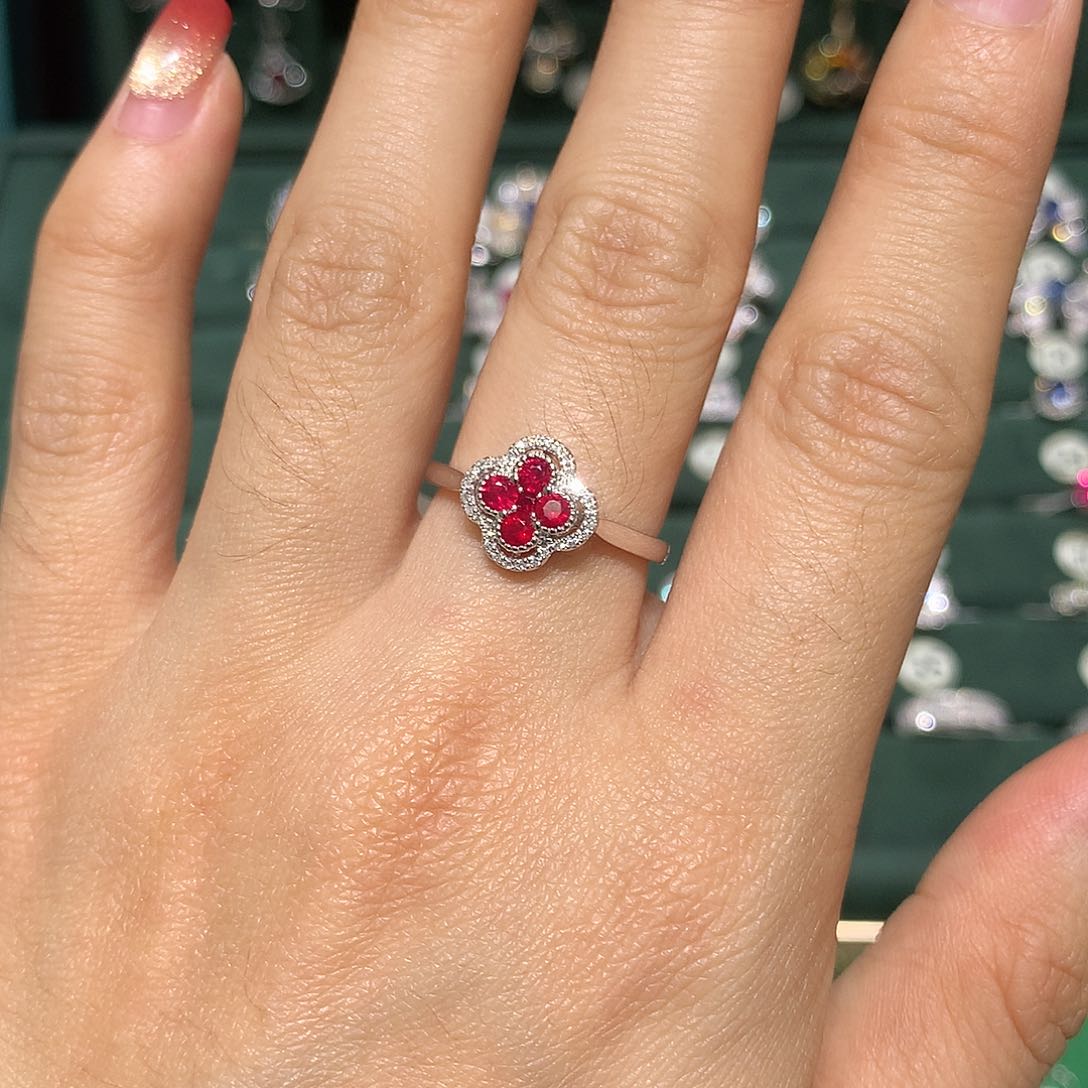 红宝石戒指铂Pt900镶嵌