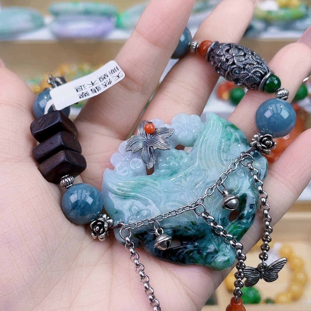 墨***铺翡翠未镶嵌手链手链