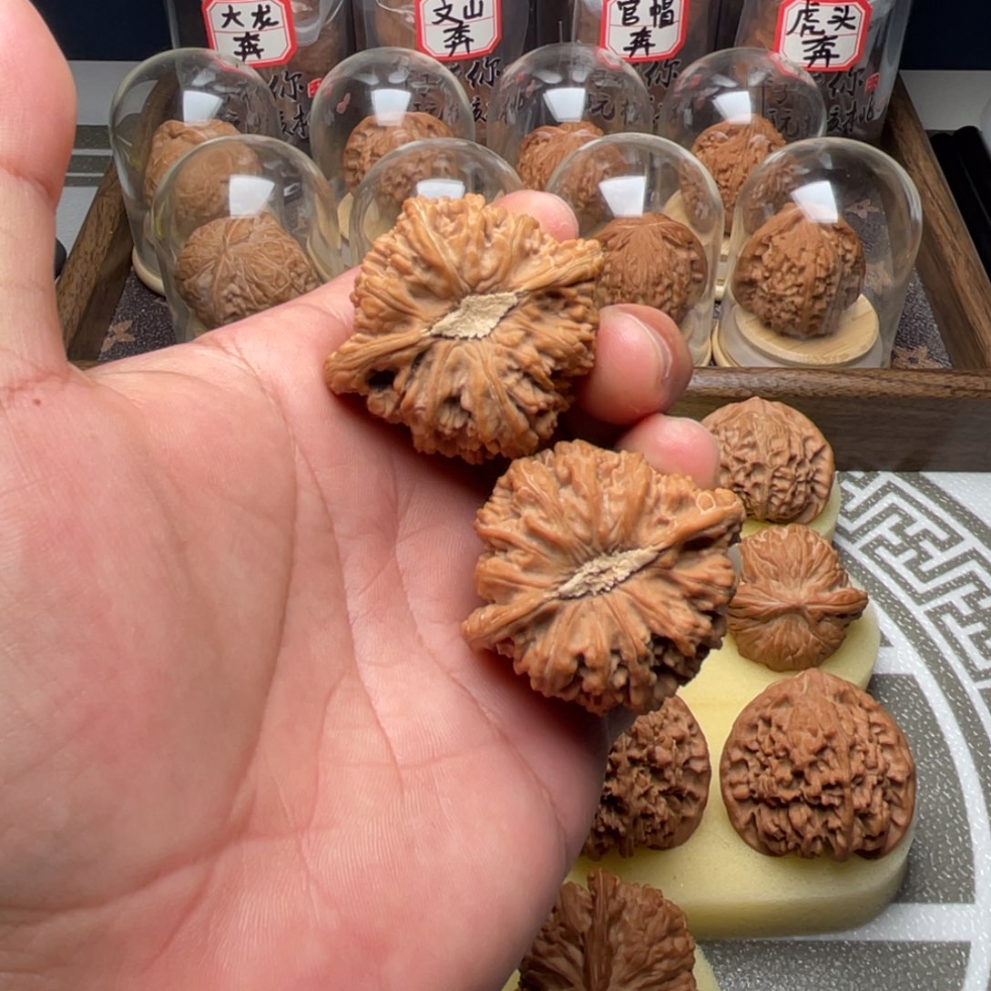 ^***^吊坠文玩核桃42全品石膏底密纹狮子头