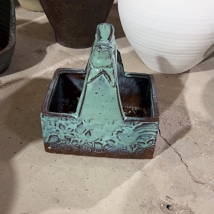 高20长19宽14花盆还好吧