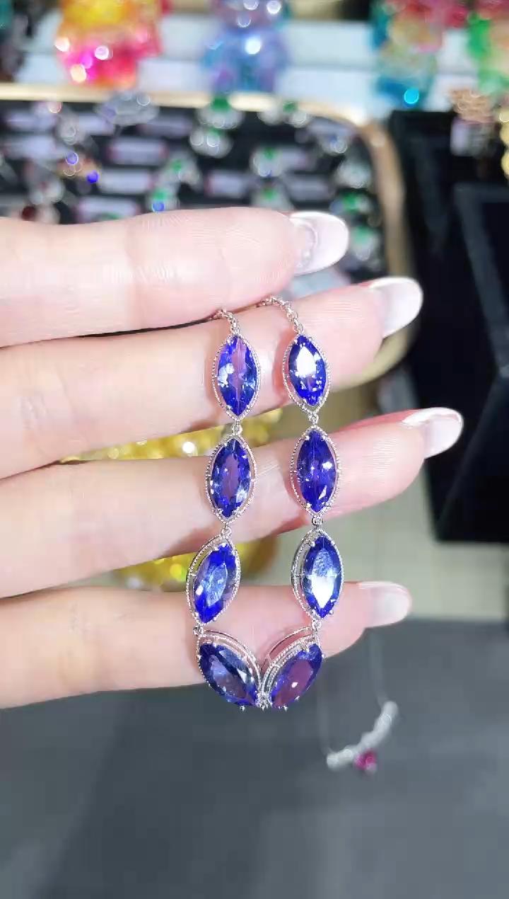 18K金镶嵌坦桑石手链马眼款