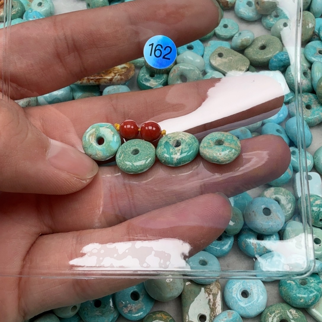 南红玛瑙未镶嵌珠宝奇石