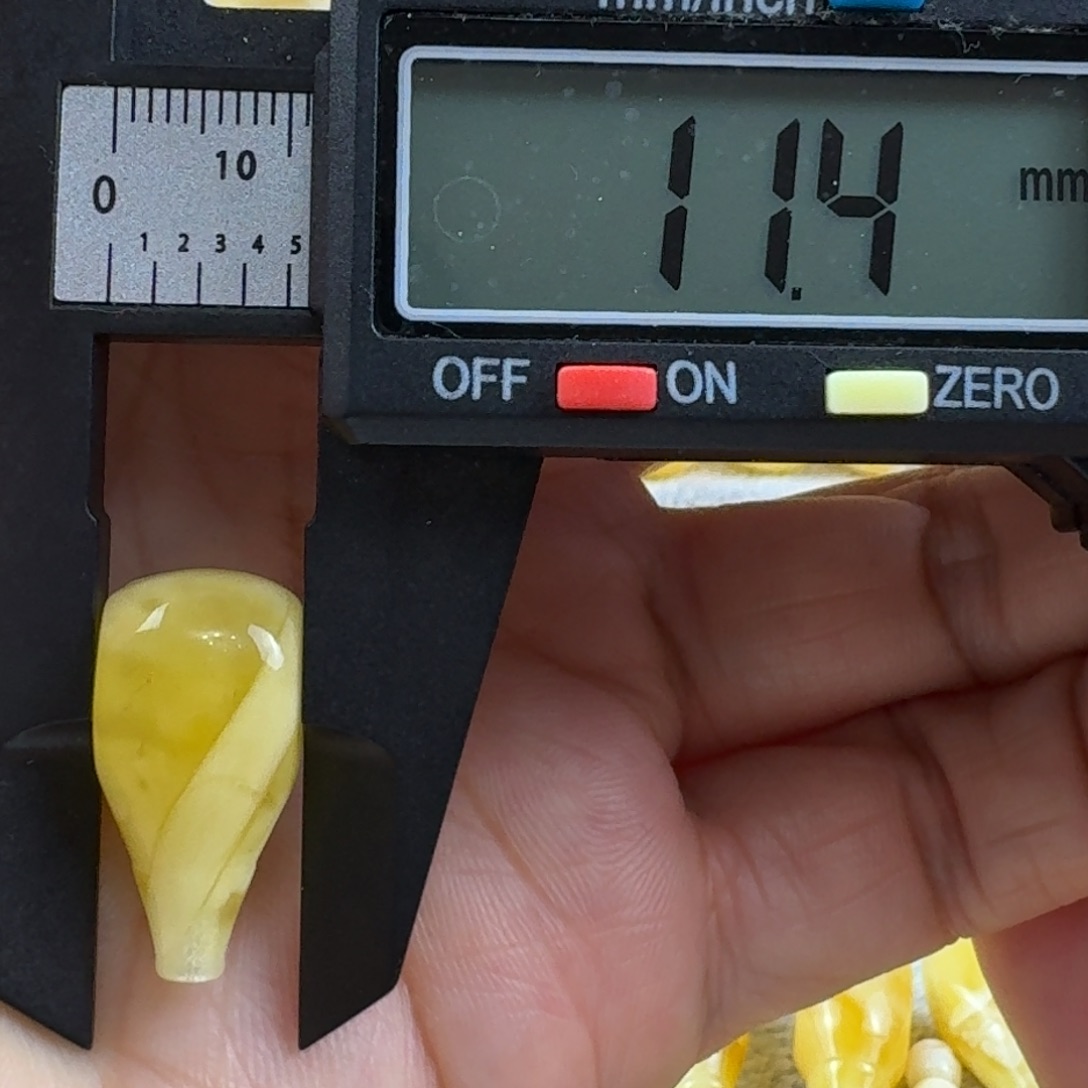 蜜蜡未镶嵌裸石29杂