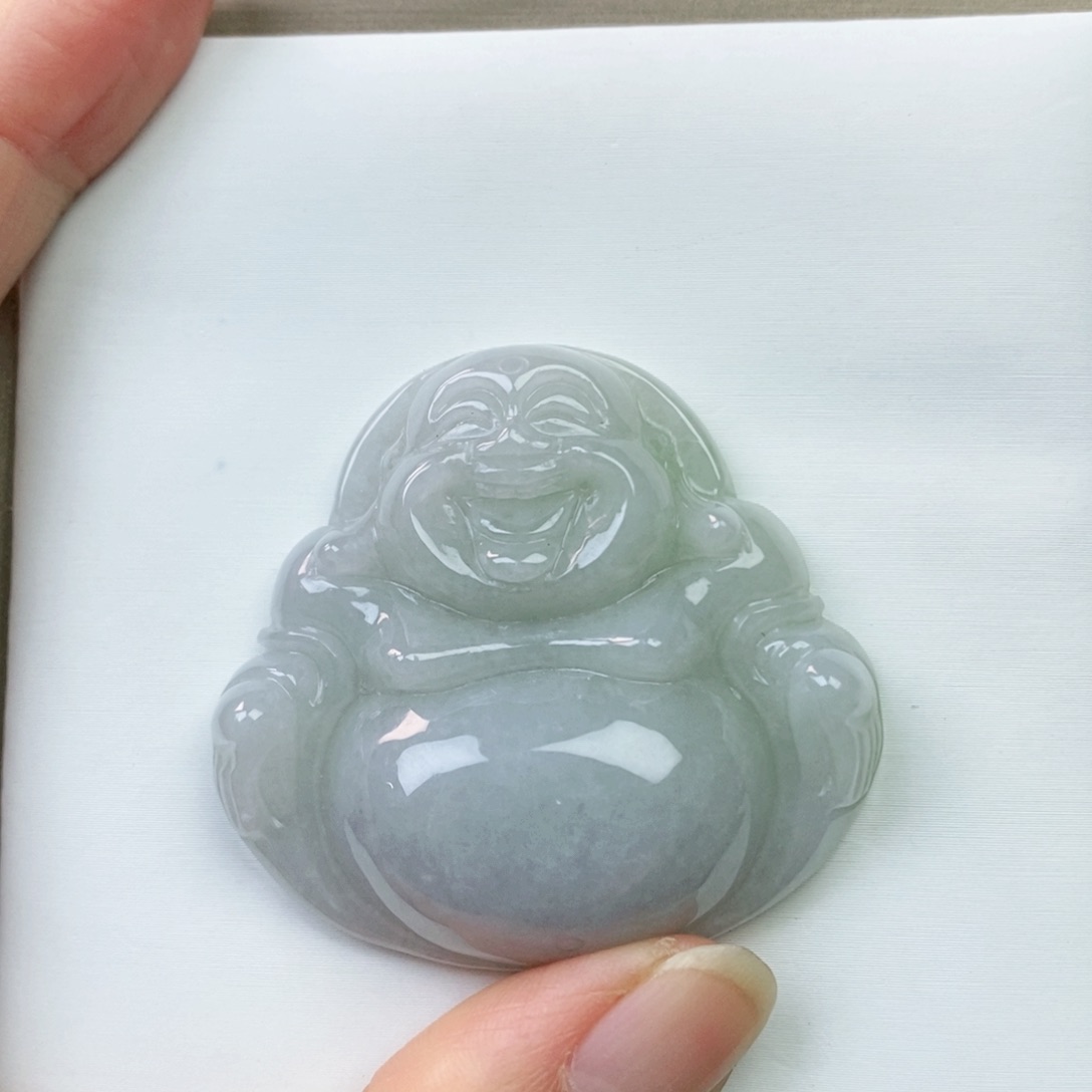 翡翠颈饰未镶嵌佛公