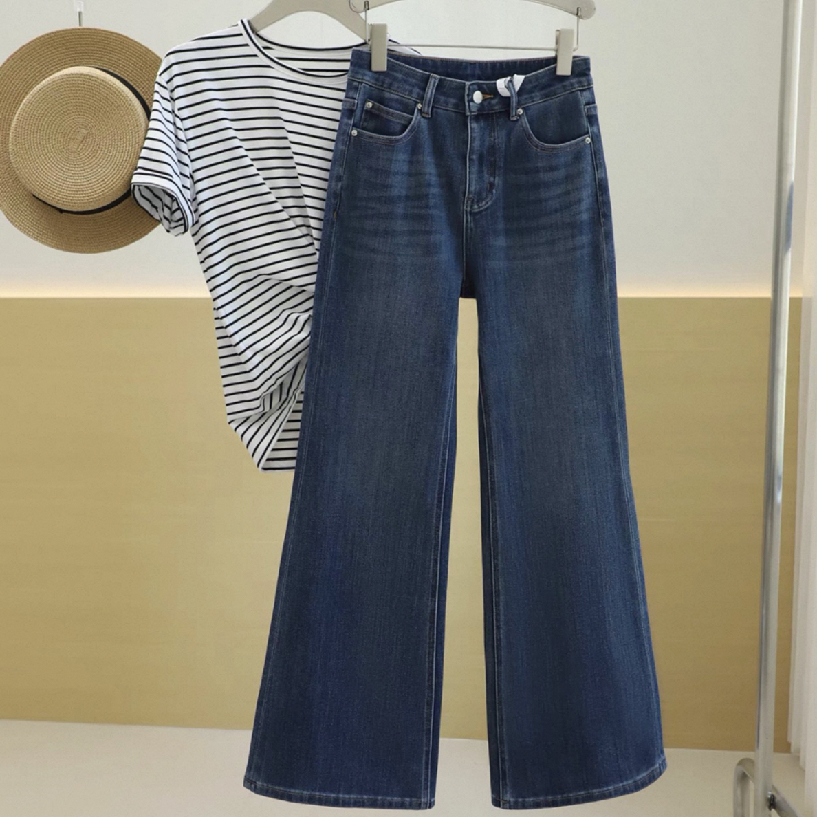 素素家364A秋冬《磨毛绒厚高腰微喇牛仔裤》女宽松显瘦不贴腿垂感好