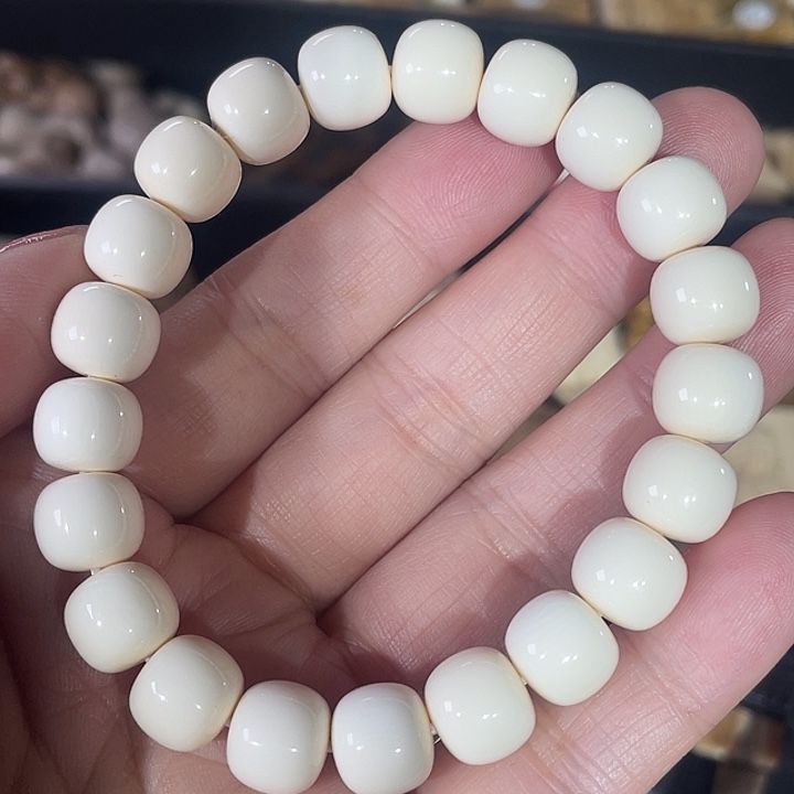 泥塑不打孔联系客服