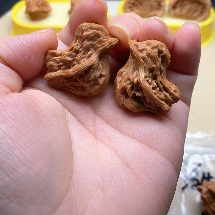文玩核桃把件阿***6文玩核桃
