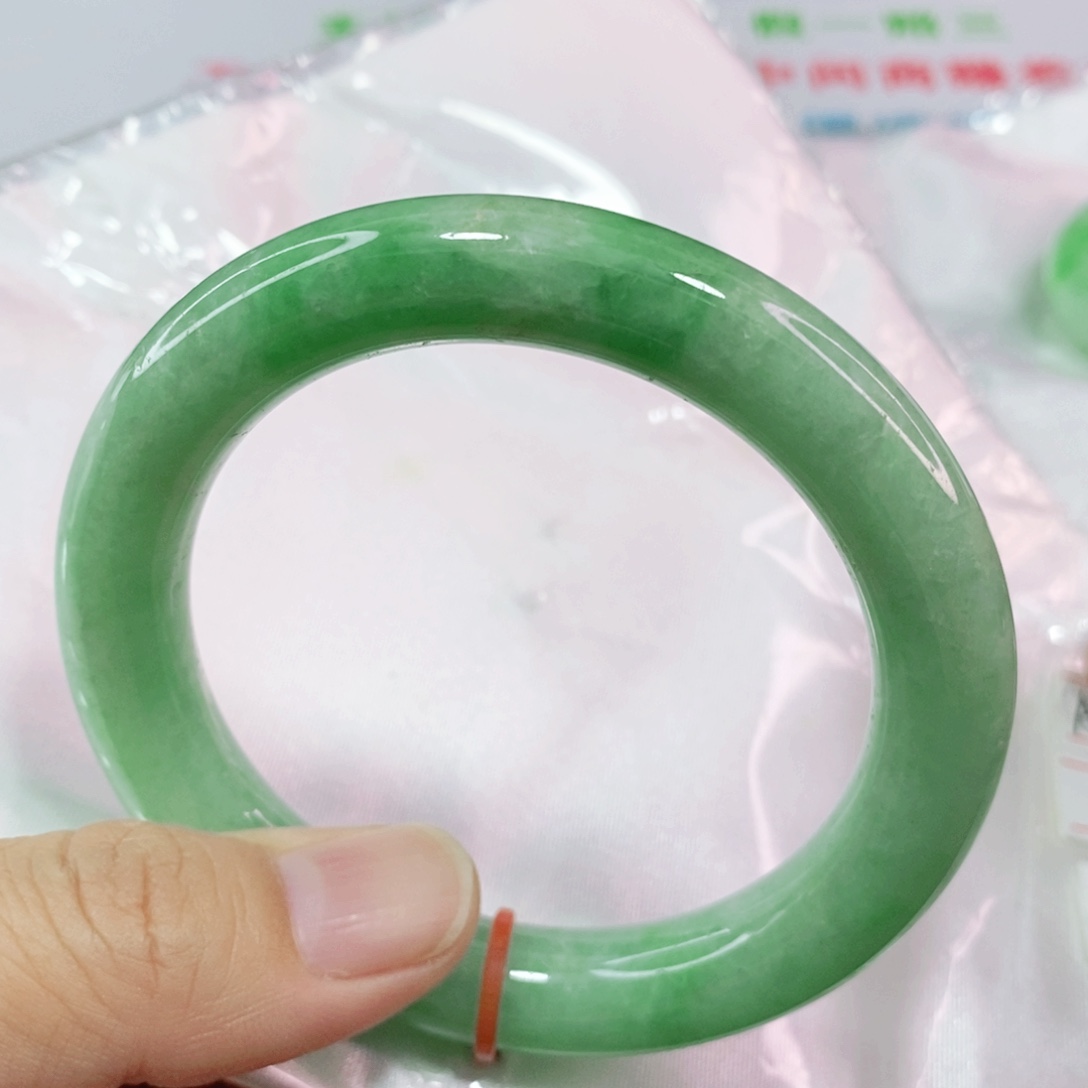 未镶嵌手镯翡翠56.3圈口圆条
