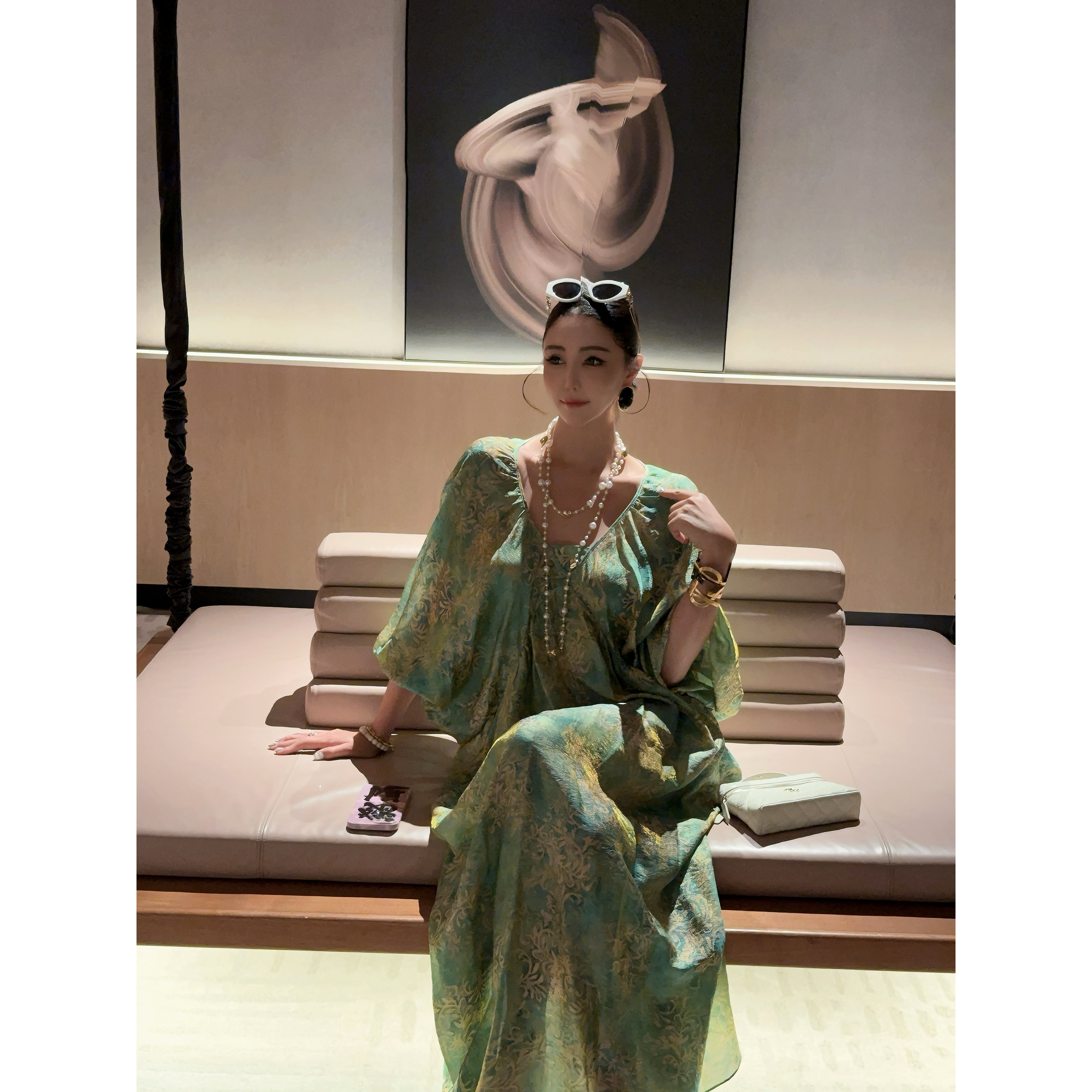 DIYI【翡翠女神】粉绿两色V领蓬蓬袖满身印花连衣裙LYQ13945