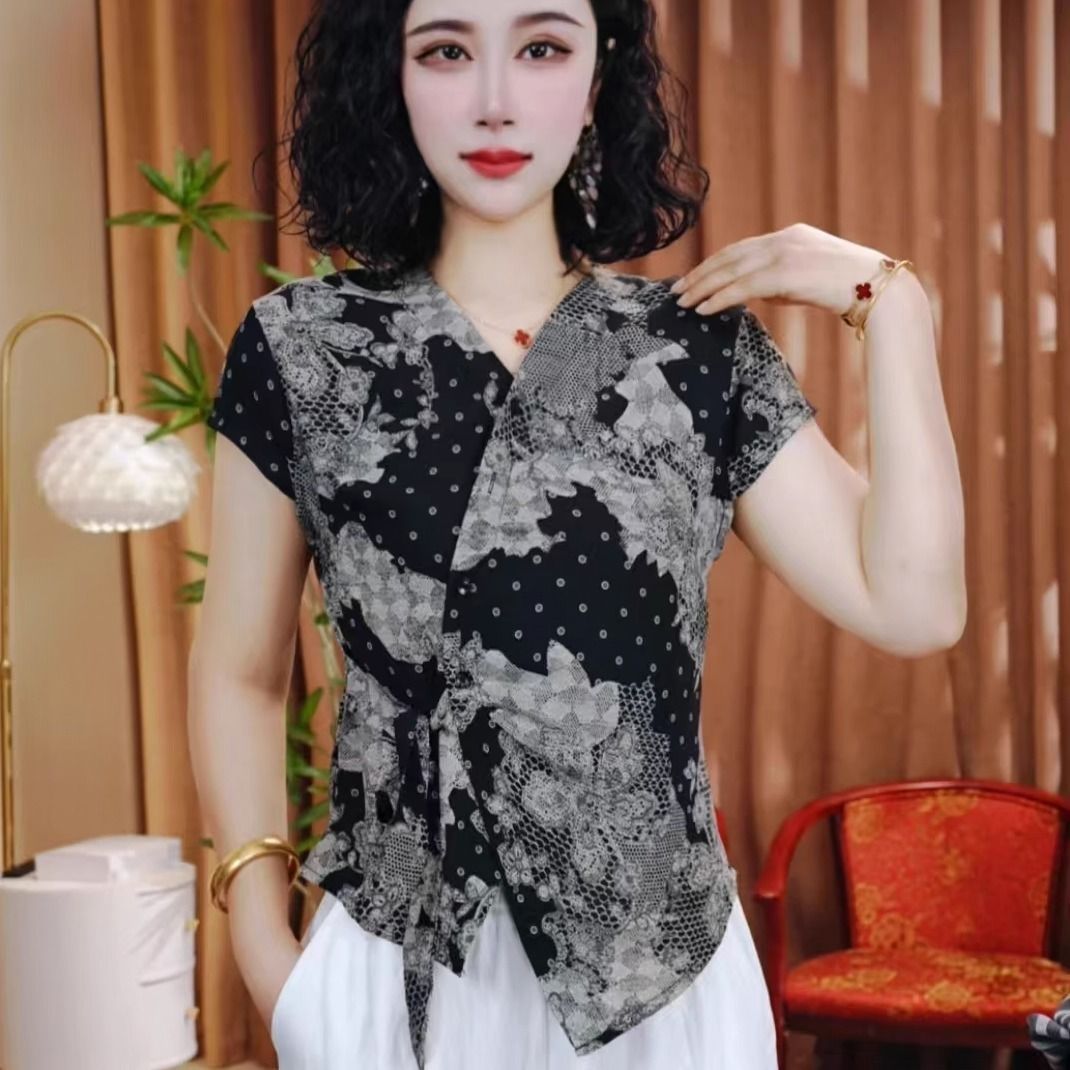 YY现货现发夏季新款休闲薄款繁花时尚简约百搭女洋气显瘦小衫