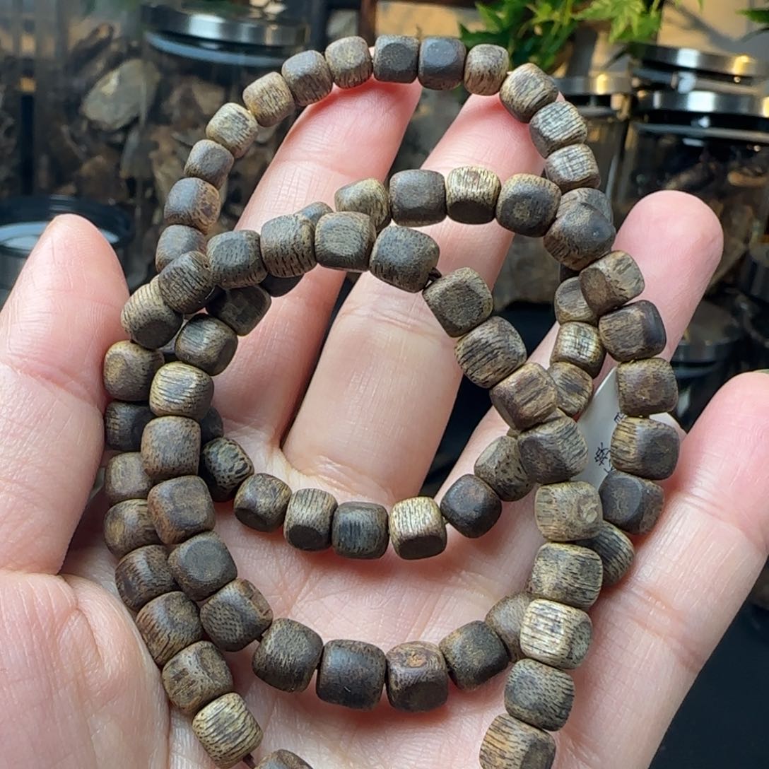 沉香沉香碎屑沉水奇楠淳化老料方糖单圈多样发一条