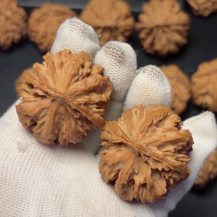 文玩核桃吊坠秦岭灯笼55