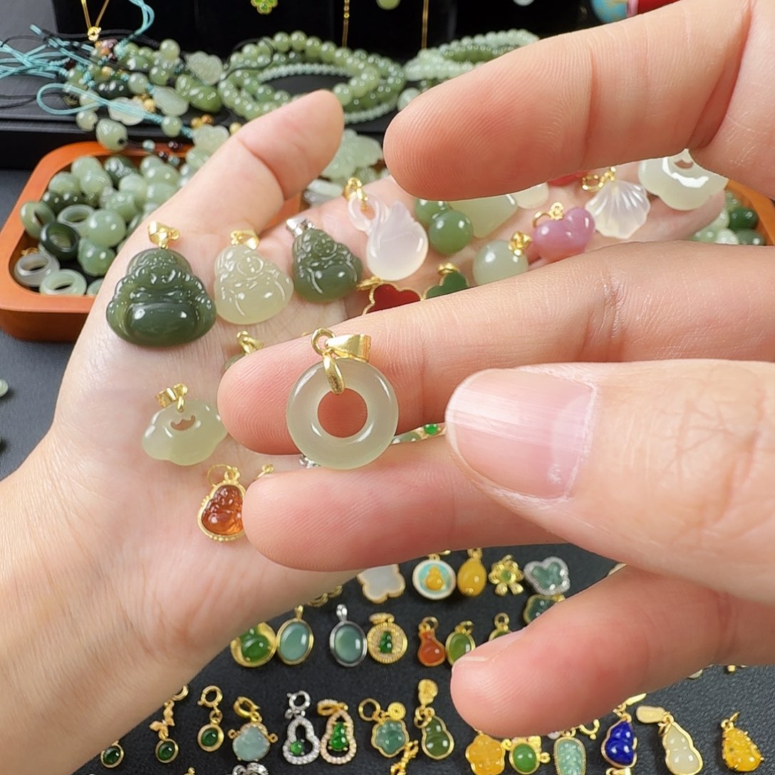 和田玉银S925镶嵌颈饰