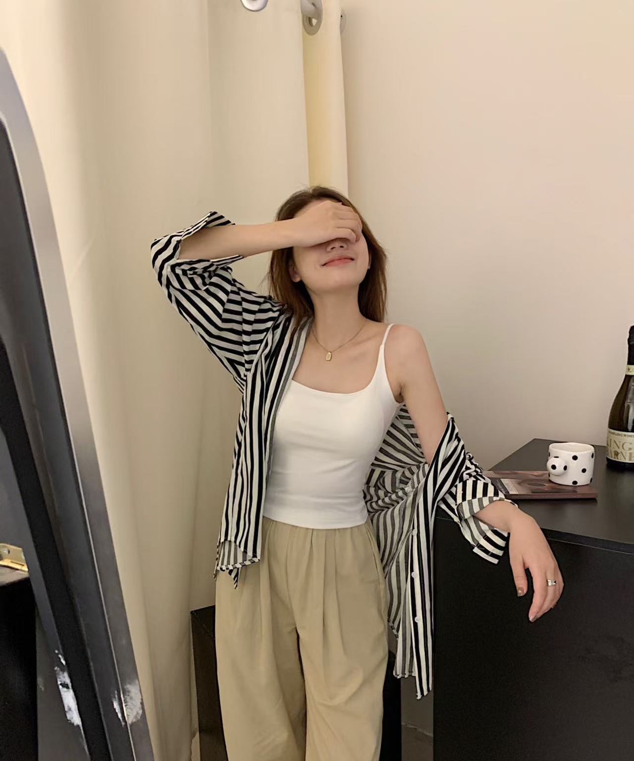 韩系春款白色美背