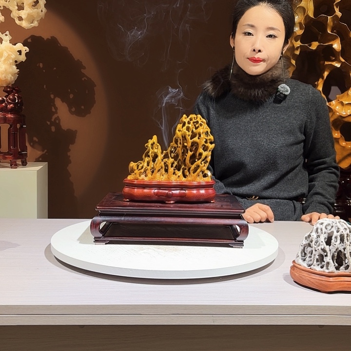 风****人太湖石摆件，高，21。 宽，21