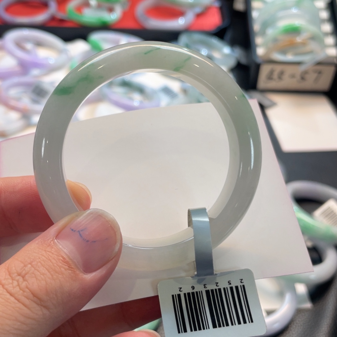 翡翠未镶嵌手镯138号 52正圈