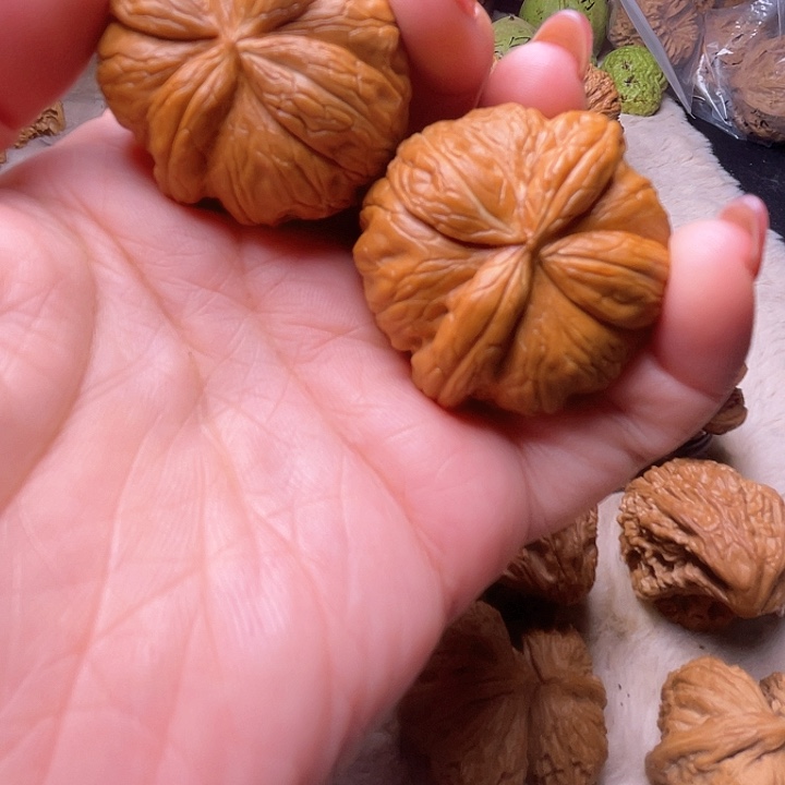 文玩核桃吊坠行*爸核桃核桃核桃核桃核桃