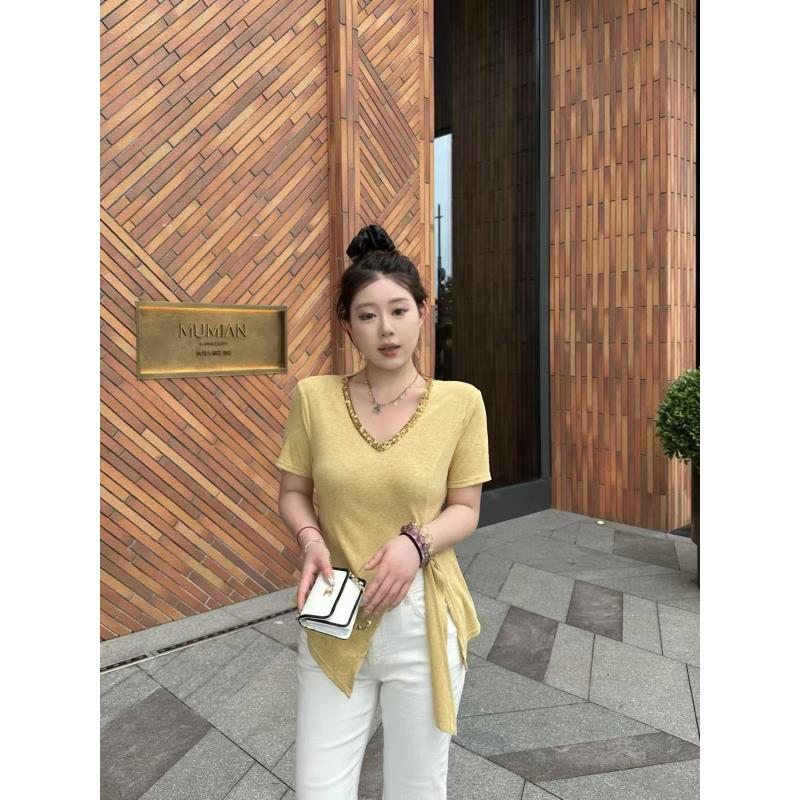 琪琪怪怪大码女装【欧若拉】烫钻V领开叉绑带不规则短袖T恤T16907QD