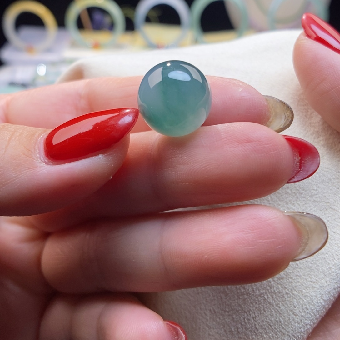 翡翠颈饰未镶嵌圆珠13,1