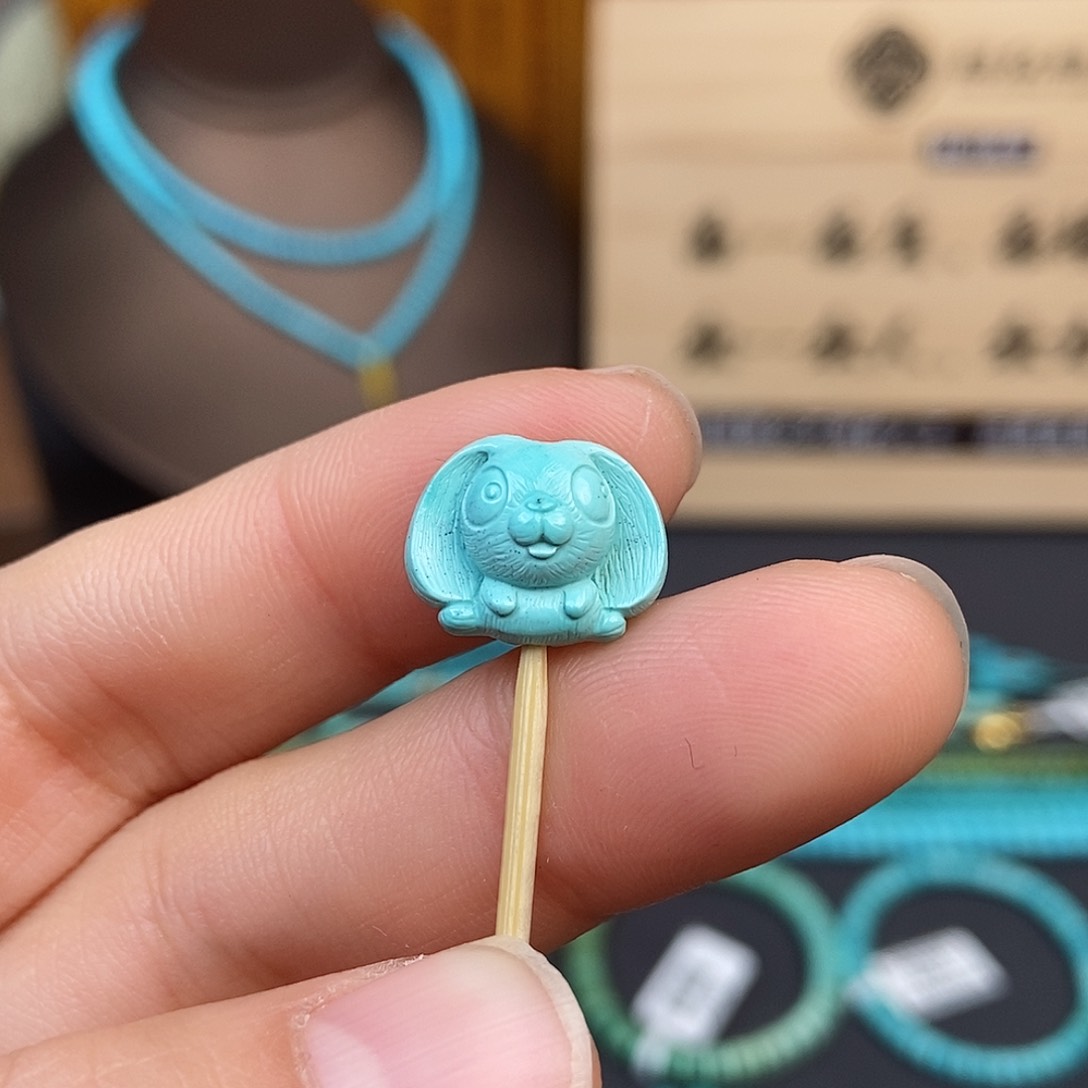 绿松石配饰未镶嵌