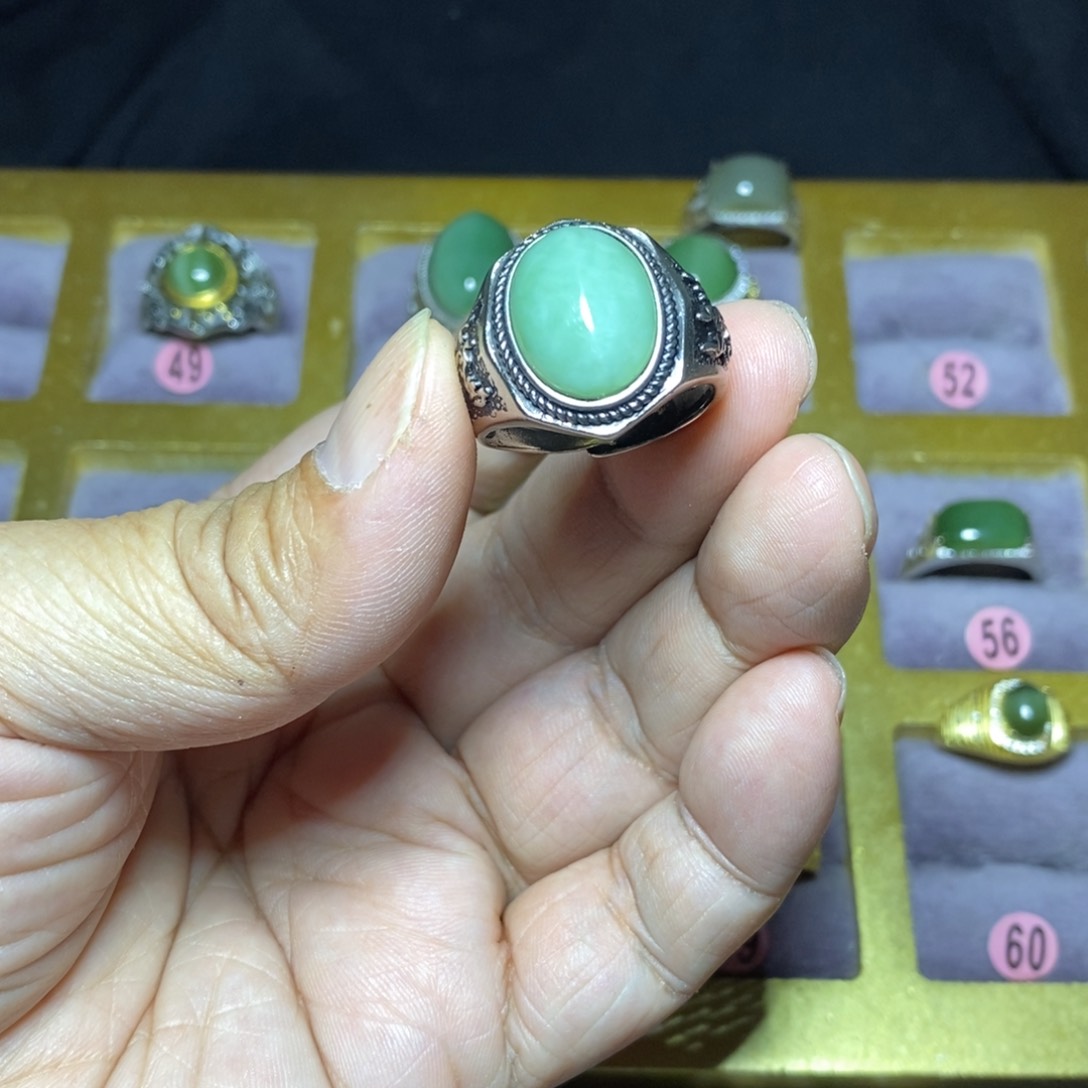 和田玉（碧玉）戒指未镶嵌