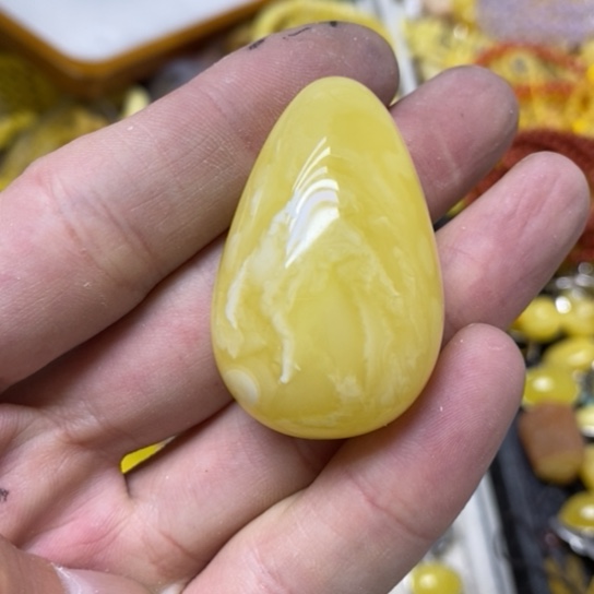 蜜蜡裸石未镶嵌吊坠