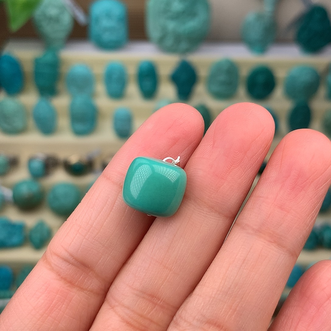 绿松石未镶嵌珠宝奇石11.5