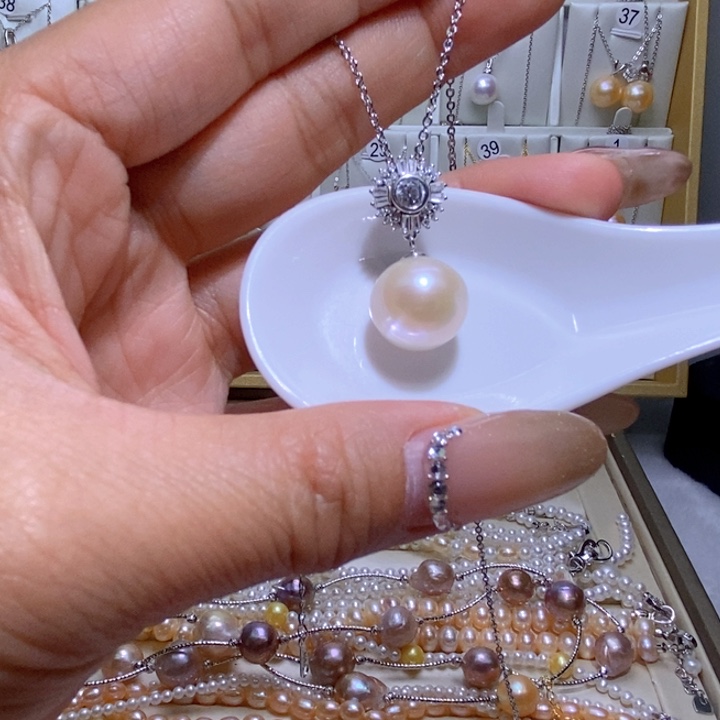 淡水珍珠耳饰未镶嵌