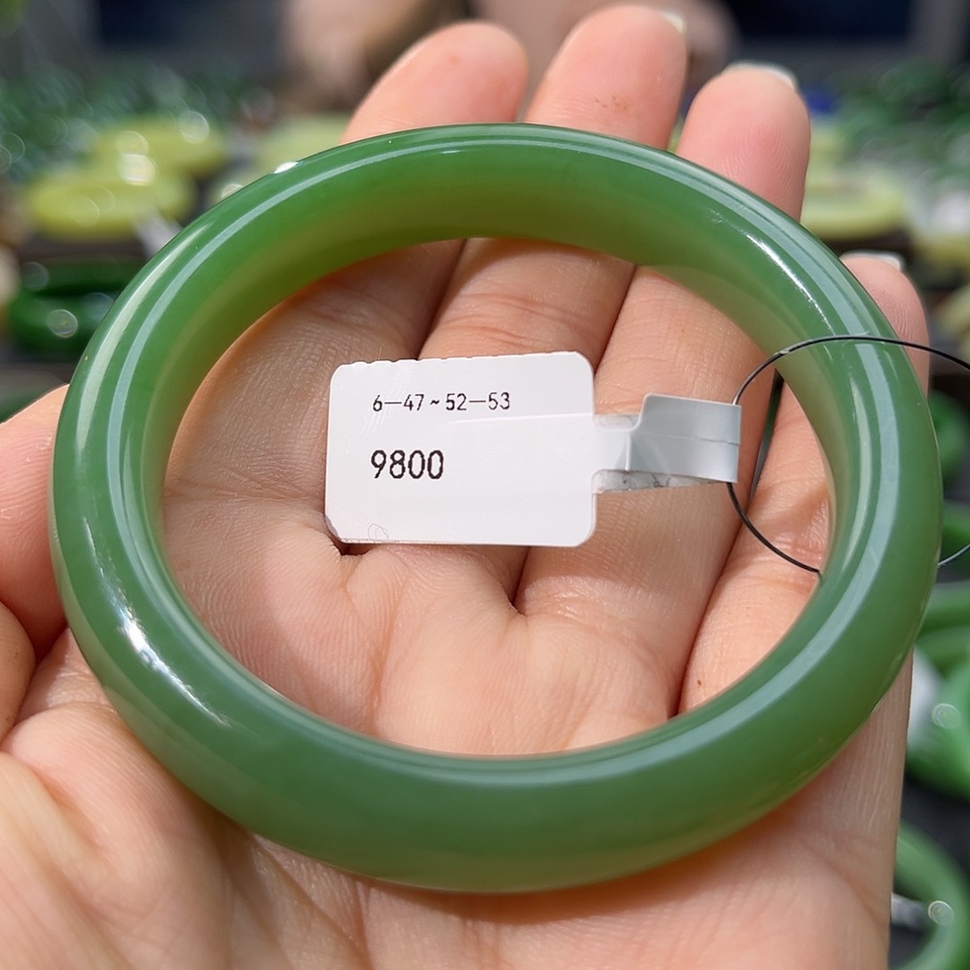 和田玉（碧玉）手镯未镶嵌