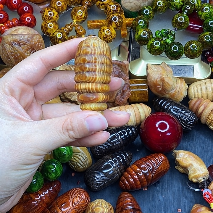 松木琥珀木文玩手串