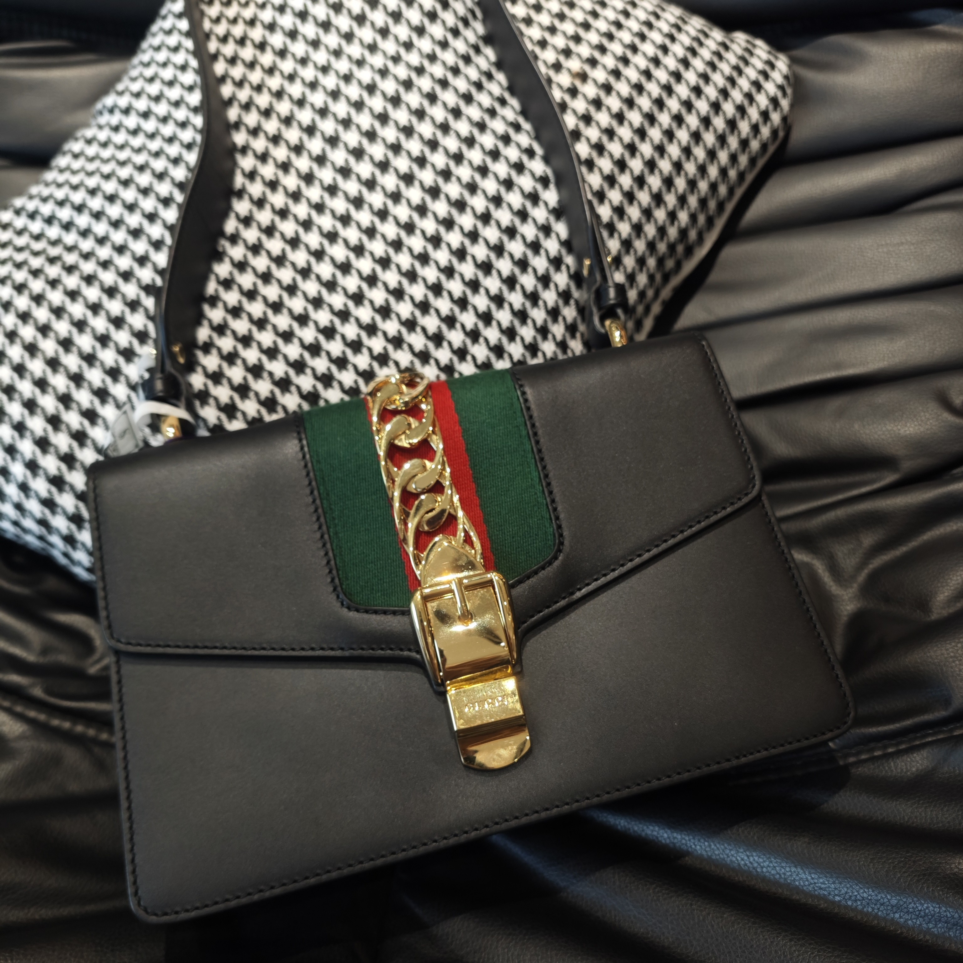 99新 GUCCI/古驰 奢品阁/古驰/黑色塞尔维亚中号