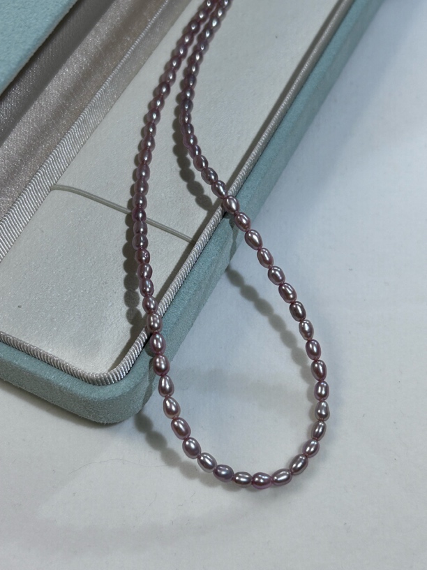 3-4mm淡水无核炫彩紫色米形珠项链，时尚粉紫混彩