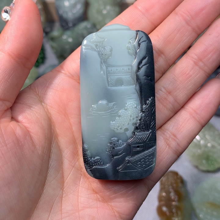 和田玉挂件未镶嵌霸*哥