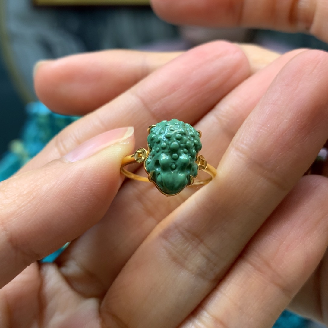 绿松石戒指18K金镶嵌