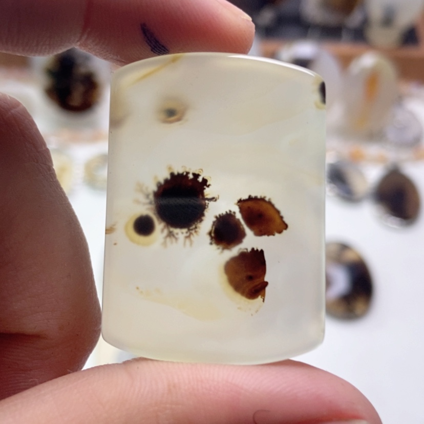 【闪购商品】玛瑙/玉髓颈饰未镶嵌