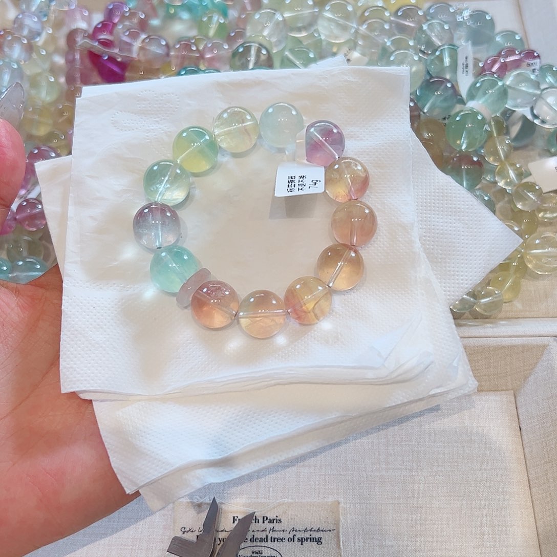 冉***呦水晶手链未镶嵌48小时鉴赏