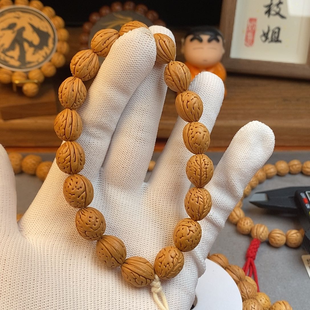 桃核手串钱袋手持12  （尺寸误差0.5之间）