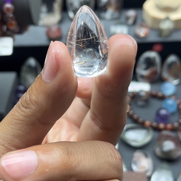 未镶嵌吊坠(赠链)水晶