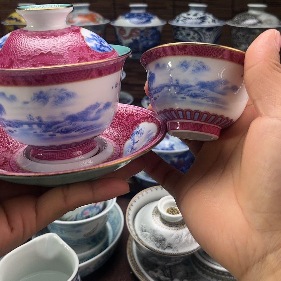 洪***姐摆件陶景德镇陶瓷盖碗三个小压手