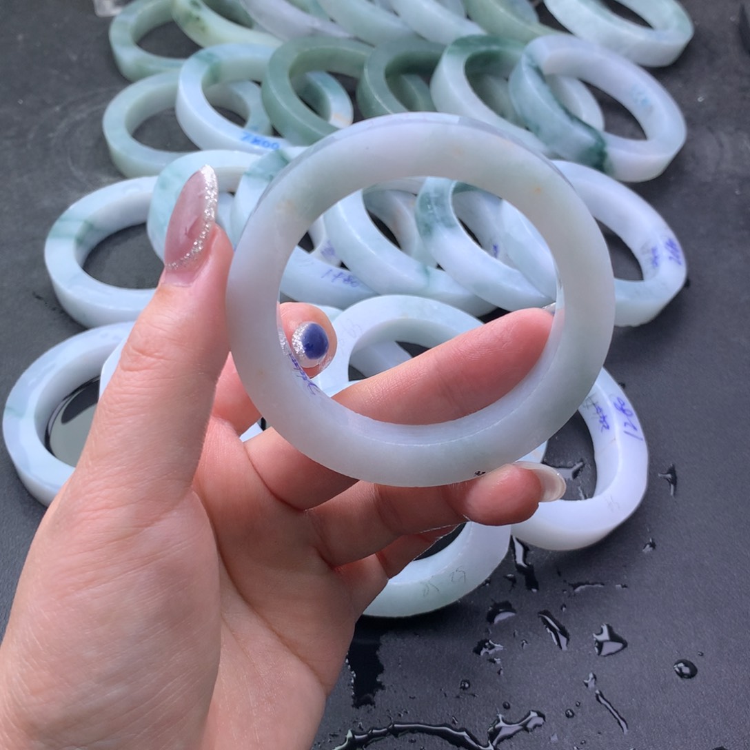 【闪购商品】未镶嵌手镯定制翡翠