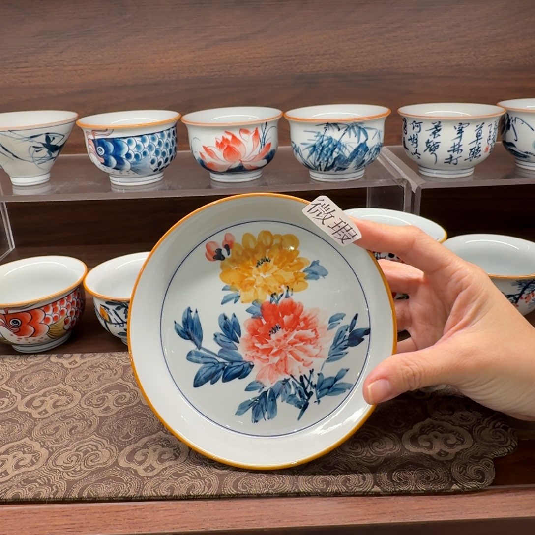 釉下手绘茶具微瑕