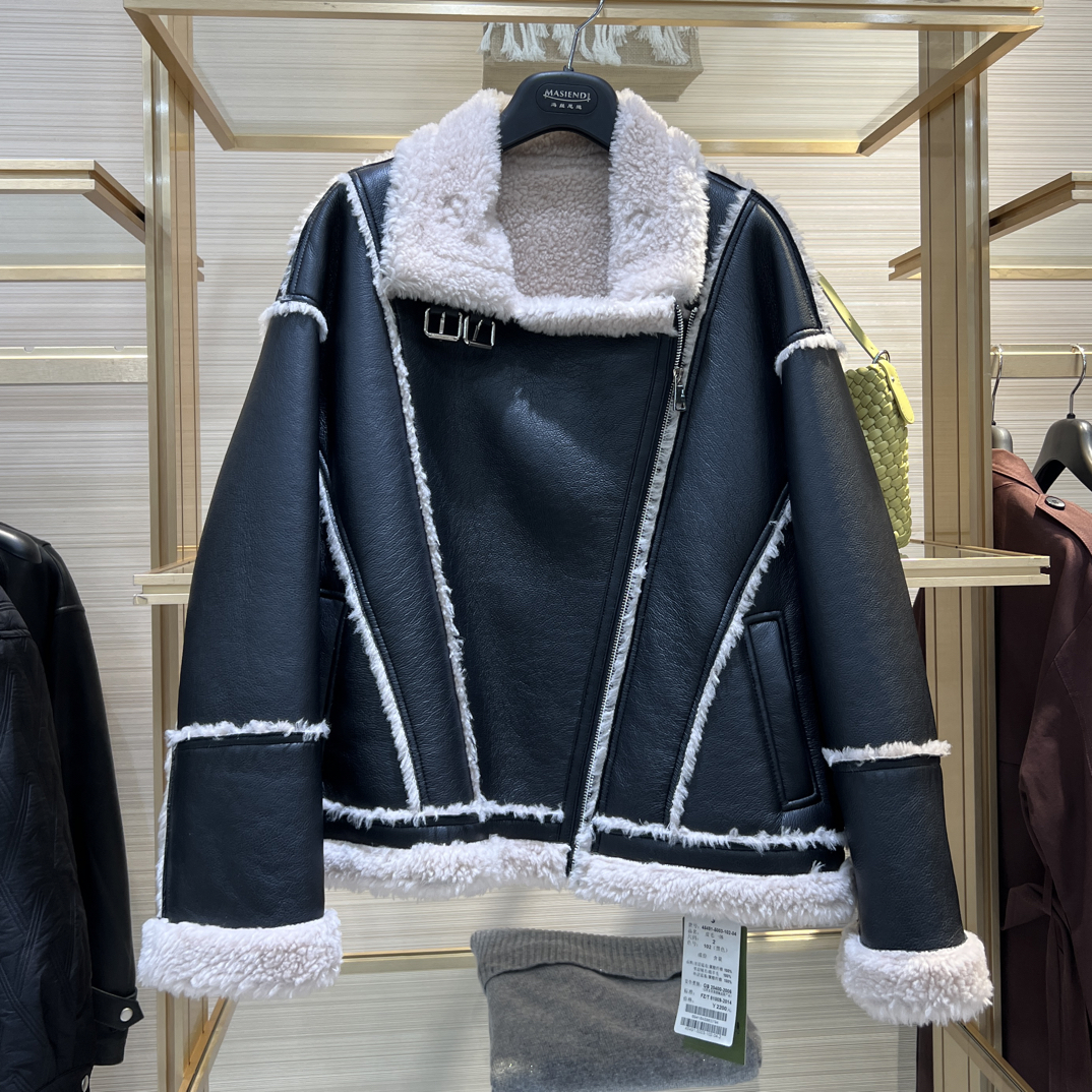 玛丝恩迪冬款街头风常规款朋克风45491