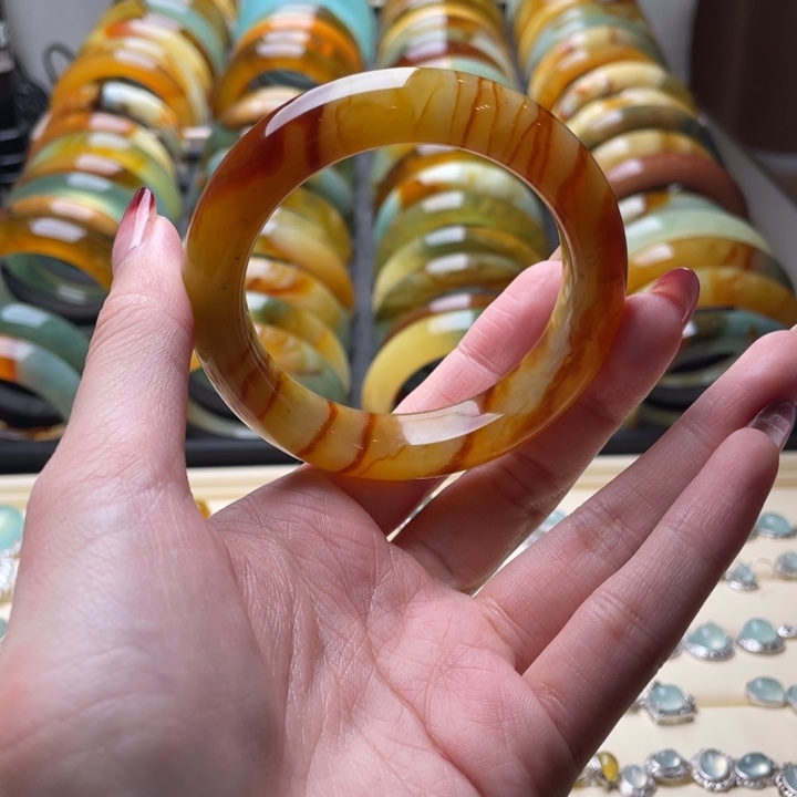 蛇纹石玉手镯未镶嵌54