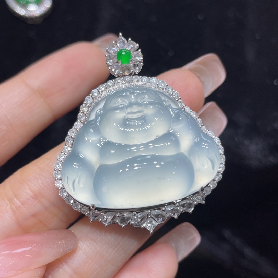 翡翠颈饰18K金镶嵌天然缅甸翡翠