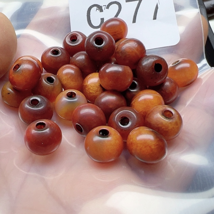 白***飘玛瑙/玉髓未镶嵌手链