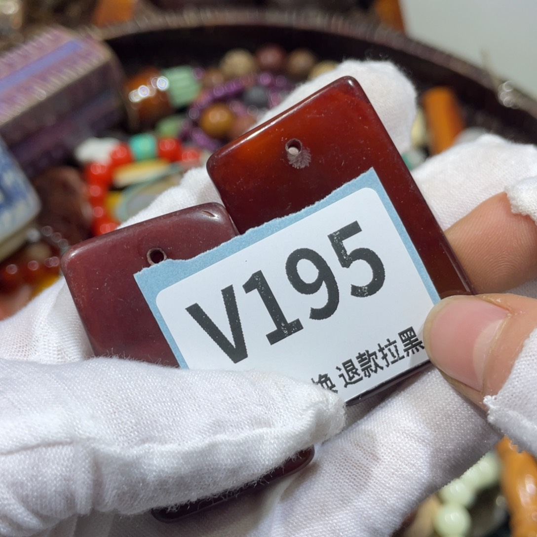 吴***潇陶瓷火爆热卖火爆热卖