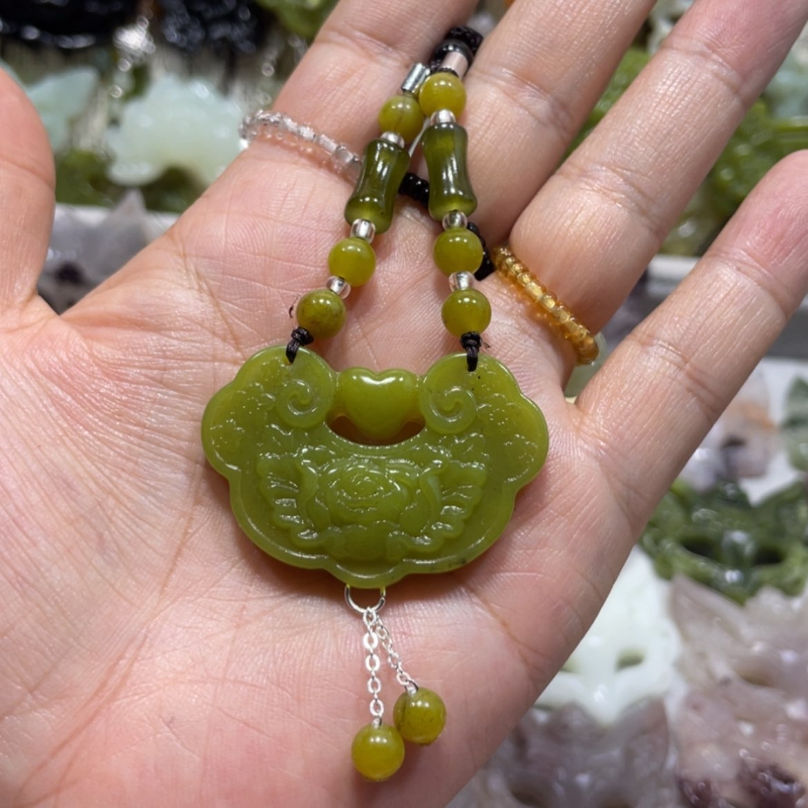 【闪购商品】岫玉颈饰未镶嵌81吊坠